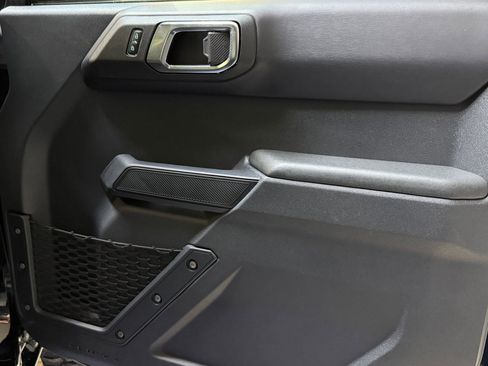 Used 2025 Ford Bronco Badlands image 50