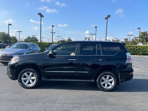 Used 2018 Lexus GX 460 w/ Navigation Package AWD/4WD image 2