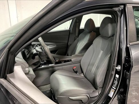 Used 2023 Hyundai Elantra SEL w/ Convenience Package FWD image 28