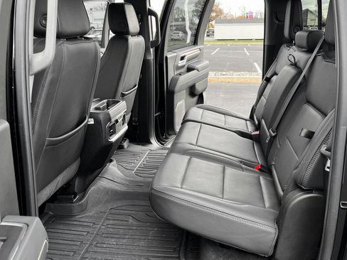 Used 2025 GMC Sierra 2500 Denali image 17