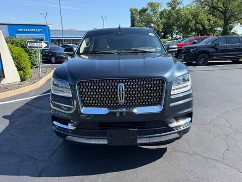 Used 2021 Lincoln Navigator Reserve w/ Luxury Package AWD/4WD image 9