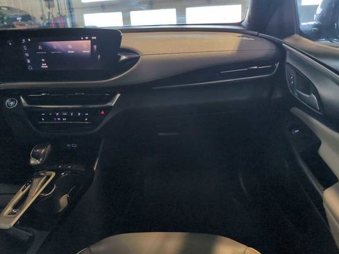 Used 2024 Buick Envista Sport Touring FWD image 31