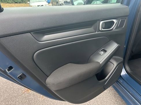 Used 2025 Honda Civic Sport image 25