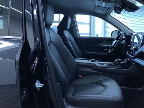 Certified 2025 Toyota Grand Highlander AWD image 24