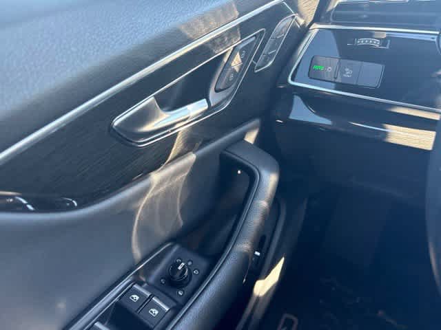 Used 2019 Audi Q8 Premium w/ Convenience Package AWD/4WD image 21