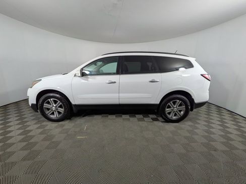 Used 2017 Chevrolet Traverse LT image 20