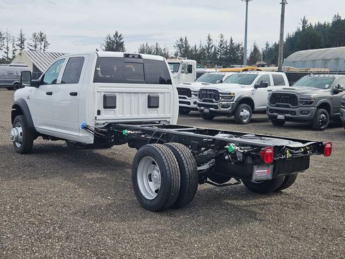 New 2026 RAM 5500 Tradesman AWD/4WD image 5