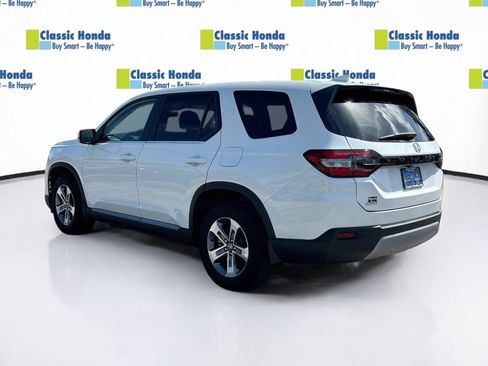 Certified 2024 Honda Pilot EX-L image 5