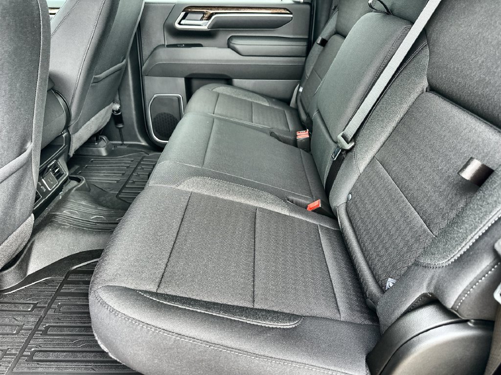 New 2026 GMC Sierra 2500 SLE w/ SLE Value Package; AWD/4WD image 16