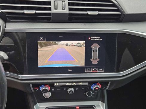 Used 2020 Audi Q3 2.0T Premium w/ Convenience Package image 18