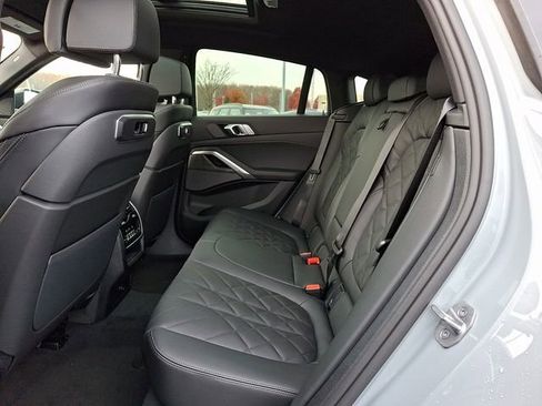 New 2026 BMW X6 xDrive40i w/ Climate Comfort Package image 9
