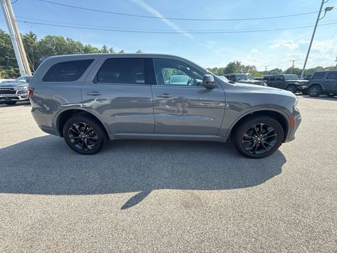 Used 2022 Dodge Durango SXT w/ Blacktop Package AWD/4WD image 6