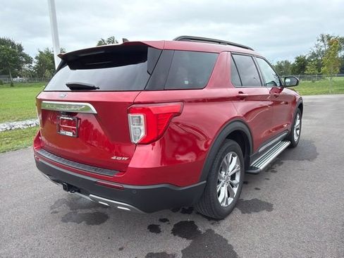 Used 2023 Ford Explorer XLT w/ Equipment Group 202A AWD/4WD image 7