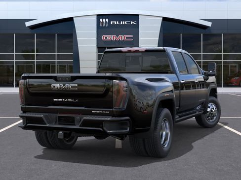 New 2026 GMC Sierra 3500 Denali w/ Denali Reserve Package AWD/4WD image 4