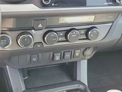 Used 2021 Toyota Tacoma TRD Sport AWD/4WD image 14