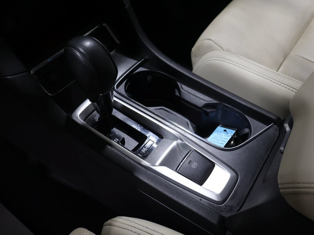 Used 2023 Subaru Ascent Limited w/ Technology Package AWD/4WD image 28