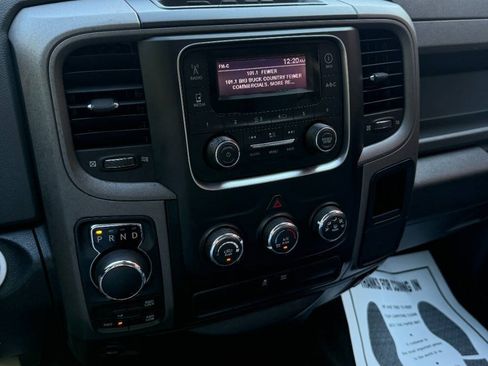 Used 2017 RAM 1500 Express AWD/4WD image 34
