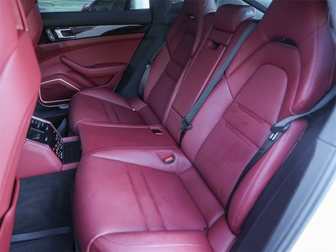 Certified 2023 Porsche Panamera 4S image 32