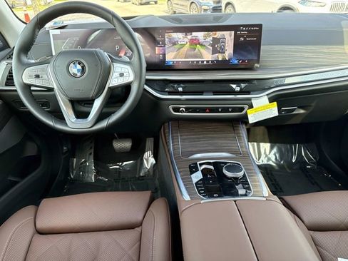Used 2026 BMW X7 xDrive40i w/ Premium Package AWD/4WD image 17