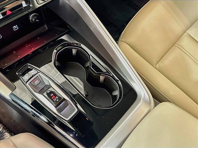Used 2025 Audi Q5 Premium AWD/4WD image 15