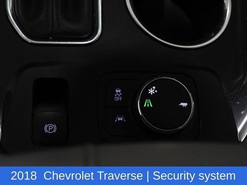 Used 2018 Chevrolet Traverse Premier w/ Driver Confidence II Package FWD image 25