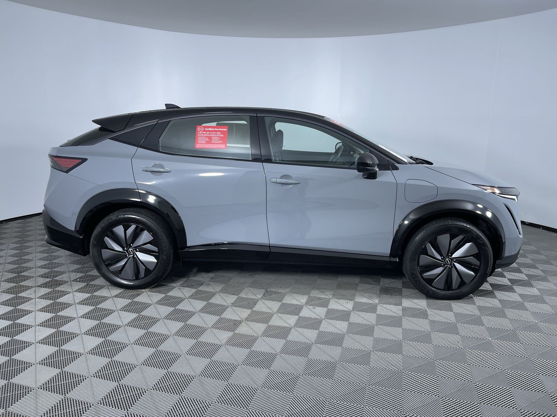 Certified 2024 Nissan Ariya AWD image 10