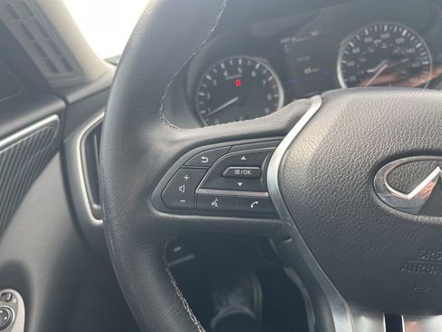 Used 2019 INFINITI Q50 Luxe w/ Cargo Package (L96) RWD image 18