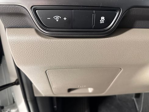 New 2026 Kia Carnival image 15