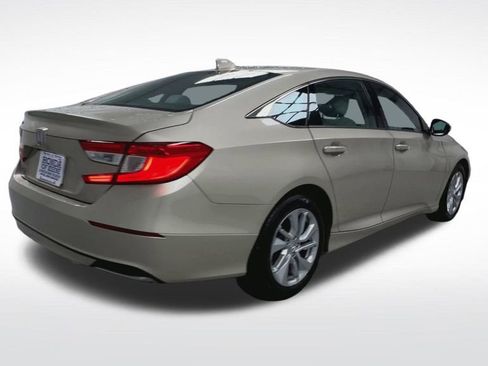 Used 2019 Honda Accord LX image 8