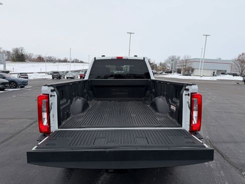 Certified 2025 Ford F250 XLT image 29