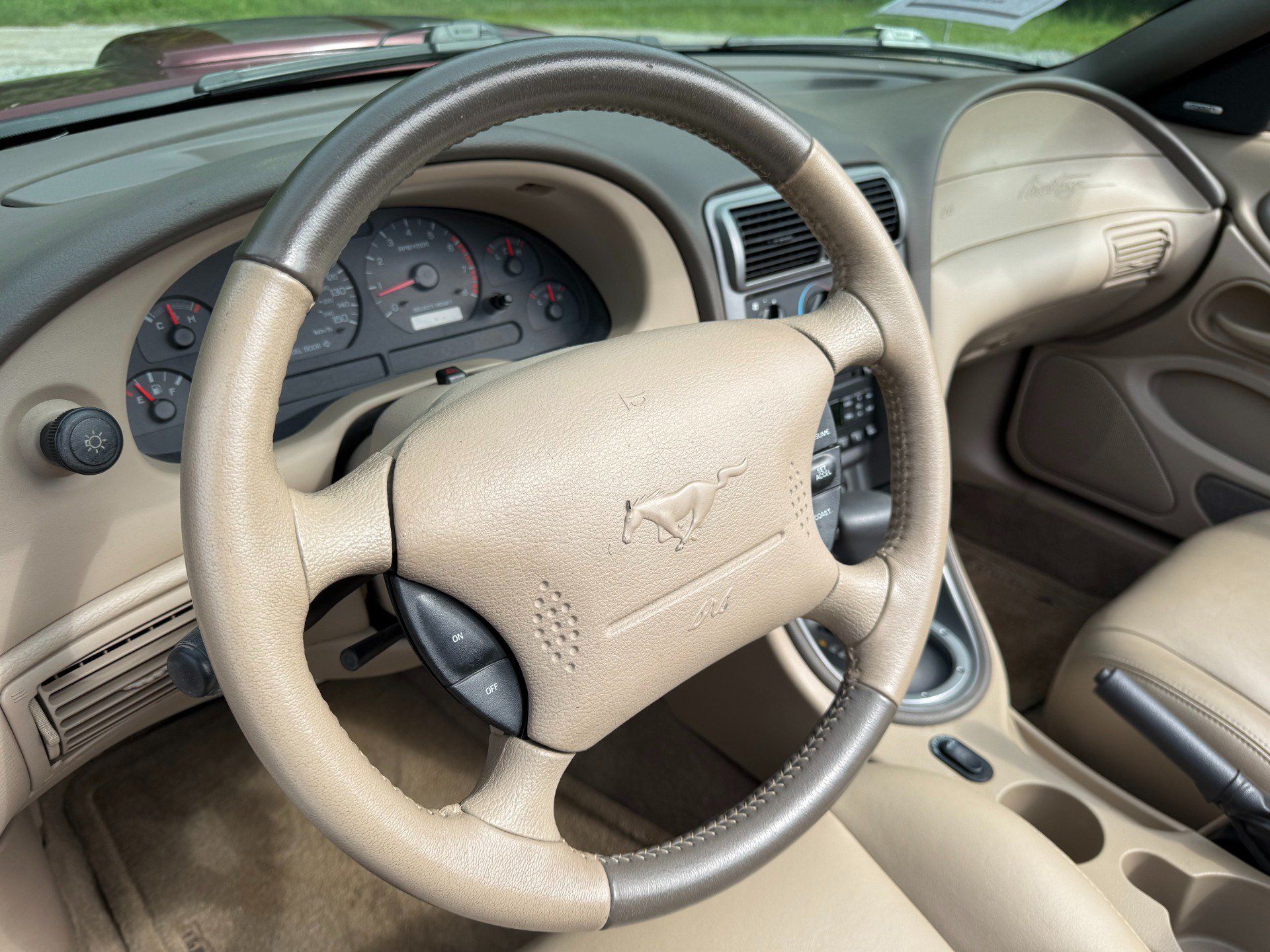 Used 2004 Ford Mustang GT RWD image 17