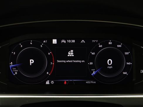 Used 2022 Volkswagen Tiguan SEL R-Line image 8