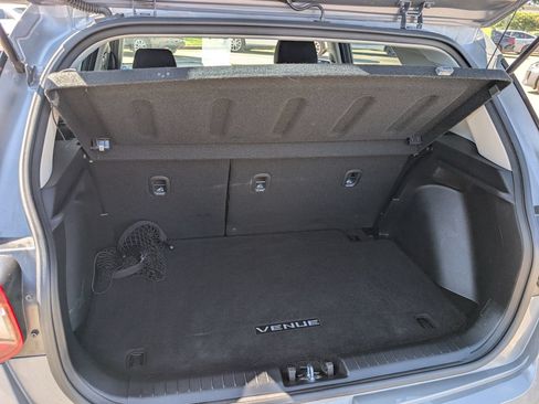 Used 2023 Hyundai Venue SE w/ Cargo Package FWD image 26