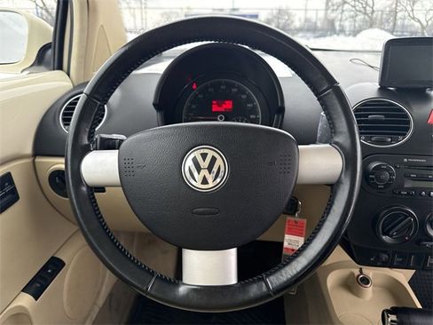 Used 2008 Volkswagen Beetle S image 14