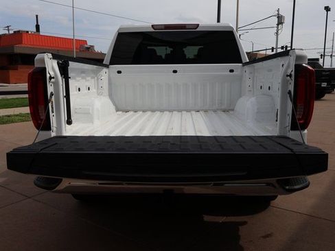 Certified 2025 GMC Sierra 1500 SLT AWD/4WD image 19