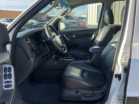 Used 2006 MAZDA Tribute s w/ Package 3 image 14