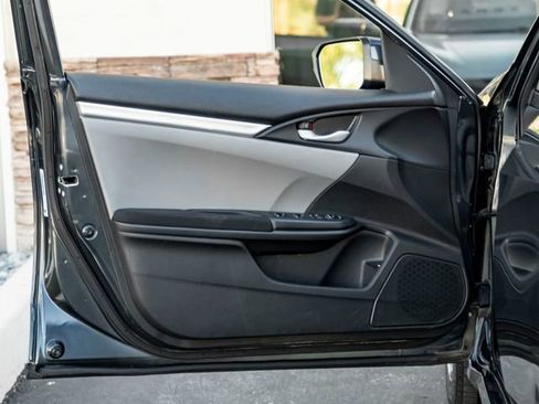 Used 2020 Honda Civic LX image 13