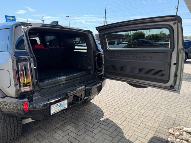 Certified 2026 GMC Hummer EV 3X w/ Carbon Fiber Edition Package AWD/4WD image 9