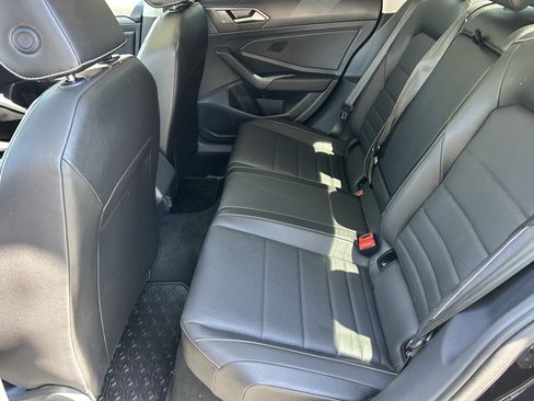 Certified 2024 Volkswagen Jetta SE FWD image 15