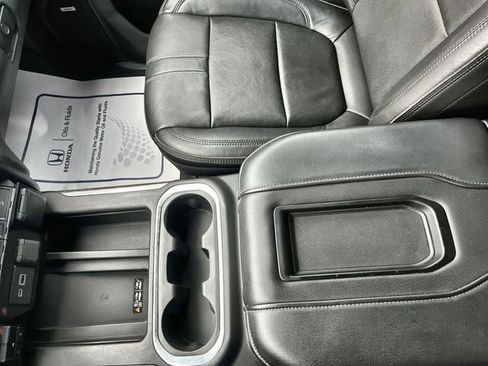 Used 2020 Chevrolet Silverado 2500 High Country w/ Technology Package image 25