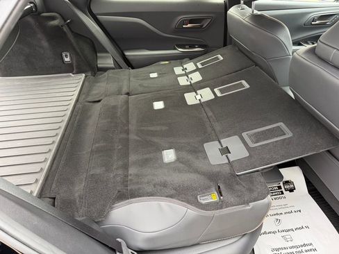 Certified 2025 Toyota Crown Signia image 37