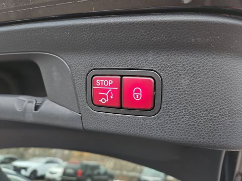 Used 2022 Mercedes-Benz GLC 43 AMG 4MATIC Coupe image 29