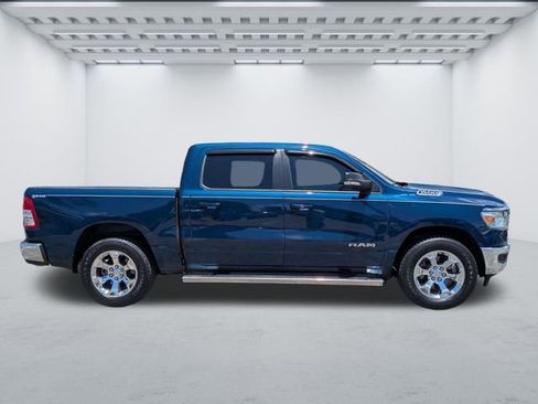 Used 2022 RAM 1500 Big Horn AWD/4WD image 3