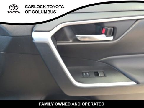 Used 2022 Toyota RAV4 XLE w/ Convenience Package image 19