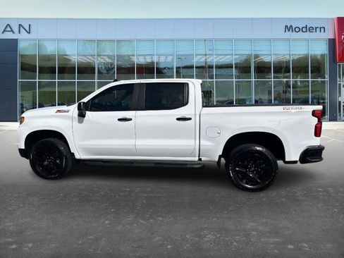 Used 2025 Chevrolet Silverado 1500 LT Trail Boss w/ Convenience Package II image 7