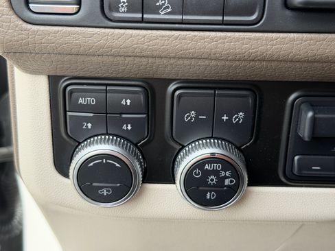 Used 2021 GMC Yukon XL Denali w/ Denali Ultimate Package image 34