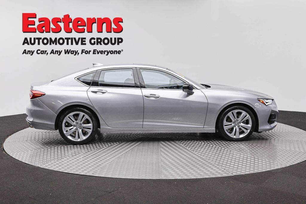 Used 2023 Acura TLX w/ Technology Package FWD image 4