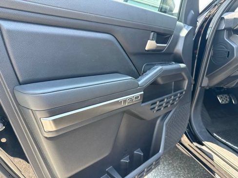 Used 2025 Toyota Tacoma TRD Sport AWD/4WD image 13