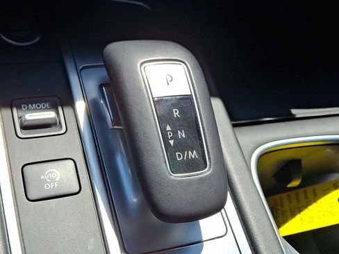 Used 2023 INFINITI QX60 Luxe w/ Vision Package AWD/4WD image 16