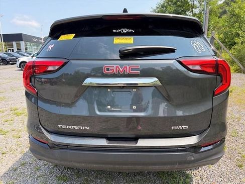 Used 2021 GMC Terrain SLE w/ Driver Convenience Package AWD/4WD image 16